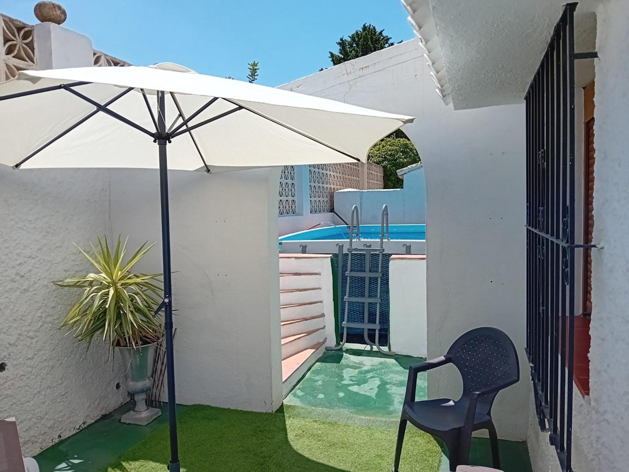 Casa Patio De Los Naranjos Piscina Privada Alcaucín Esterno foto