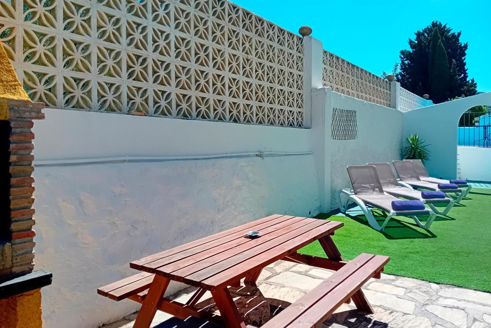Casa Patio De Los Naranjos Piscina Privada Alcaucín Esterno foto